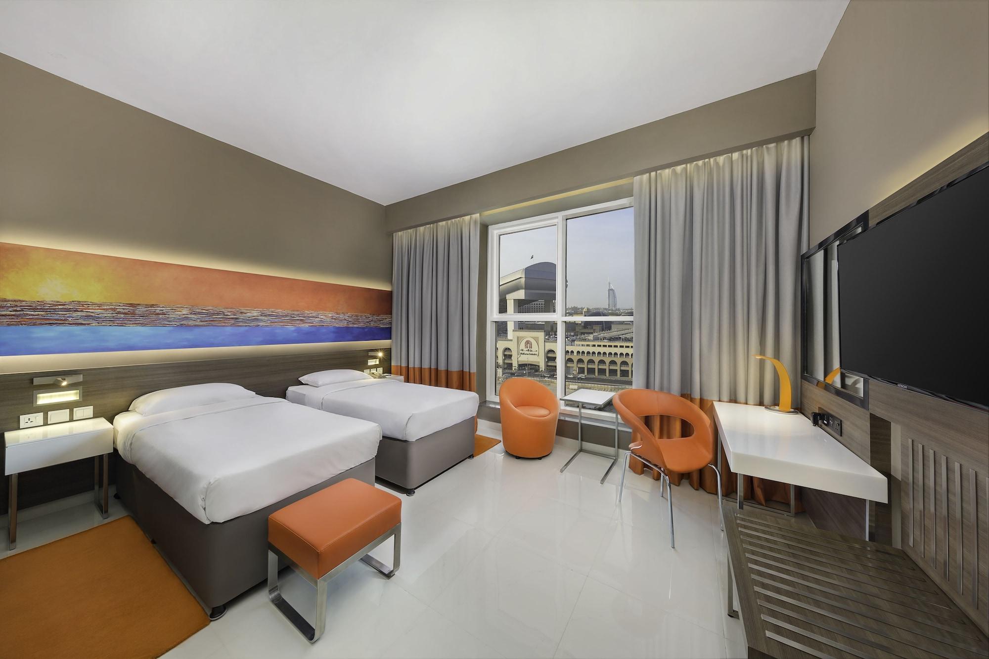 Citymax Hotel Al Barsha Dubai Bagian luar foto