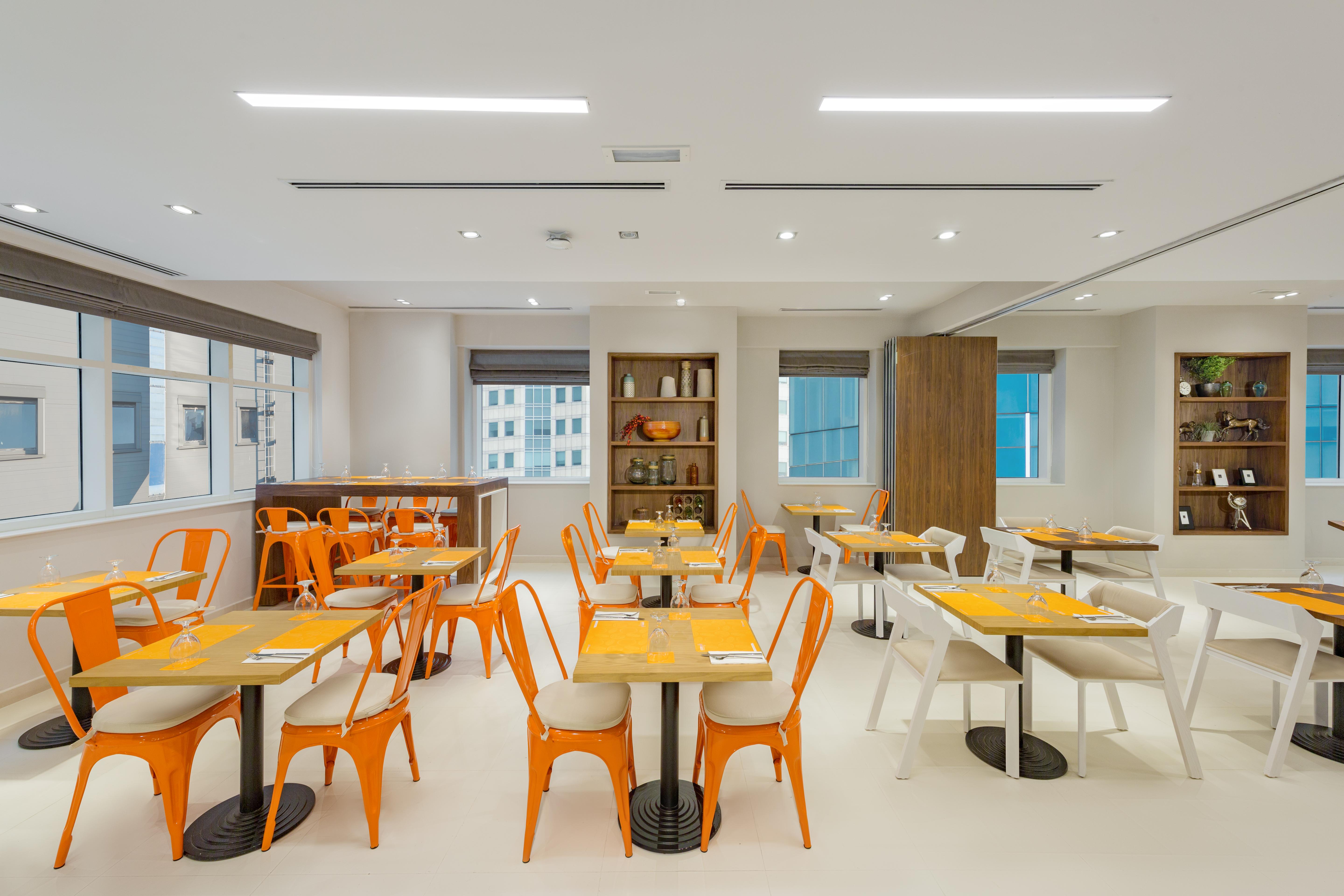 Citymax Hotel Al Barsha Dubai Bagian luar foto