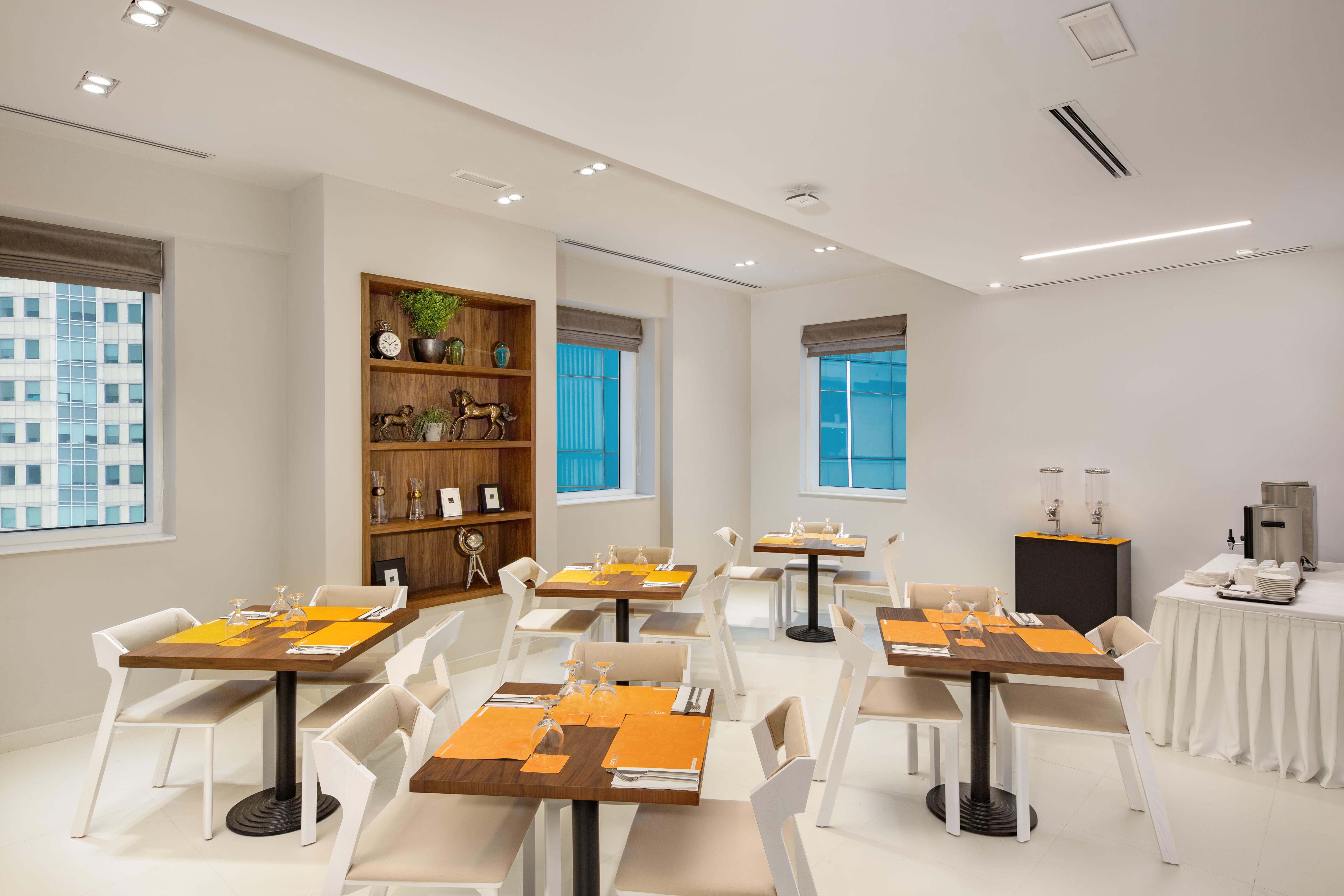 Citymax Hotel Al Barsha Dubai Bagian luar foto