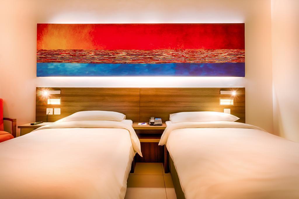 Citymax Hotel Al Barsha Dubai Bagian luar foto